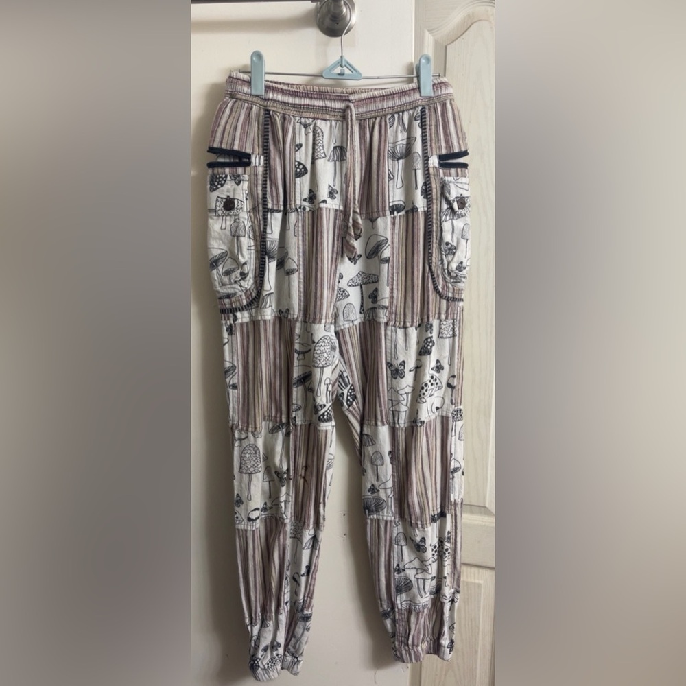 Brand:Rising international 
Striped mushroom pattern pants